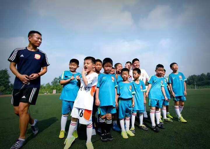 少儿足球培训 - 扬州培训课程