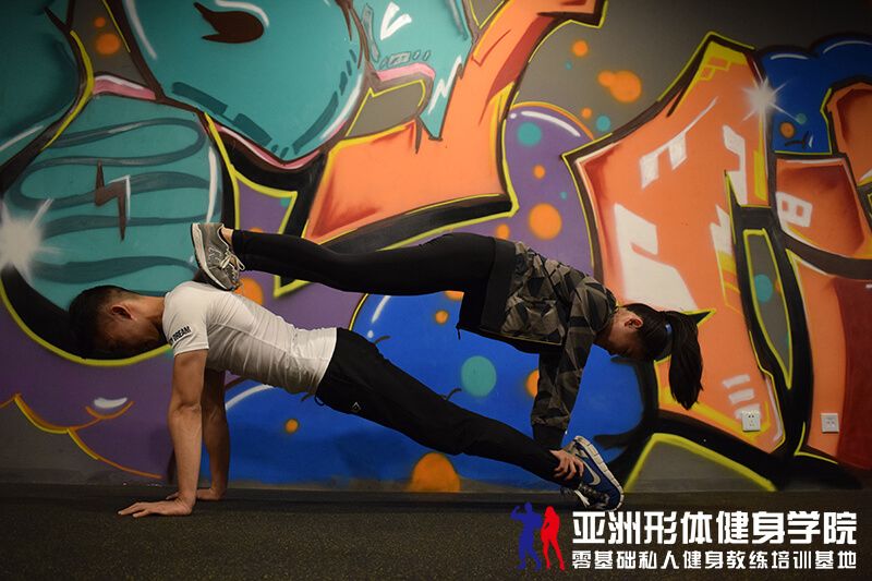 济南健身教练培训学校-健身培训 - 厚学培训网