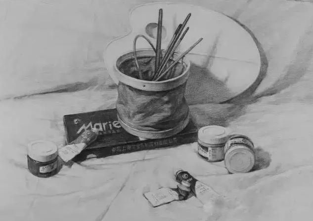 教你如何画出富有美感的素描静物！