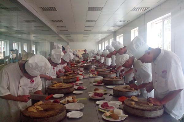 长沙学厨师要花多少钱